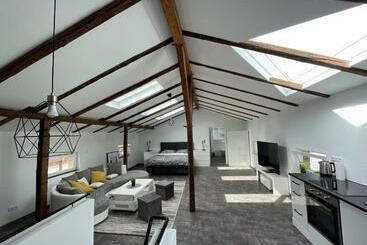 شقق خاصة سياحية Gleis 13 The Loft Im Ehemaligen Lokschuppen