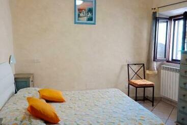 Turistlägenheter Casa Girasole