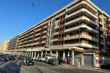 پانسیون Capruzzi Holiday 240