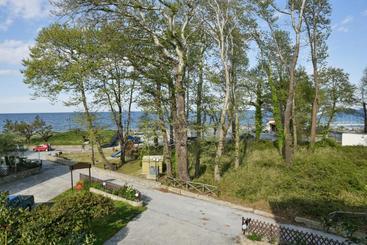 בית מלון כפרי Eleana