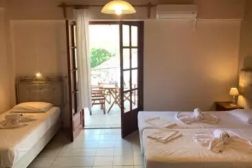 בית מלון כפרי Eleana