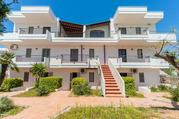 Aparthotel Borgo Mare By Barbarhouse