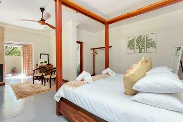 Teak Place Guest Rooms