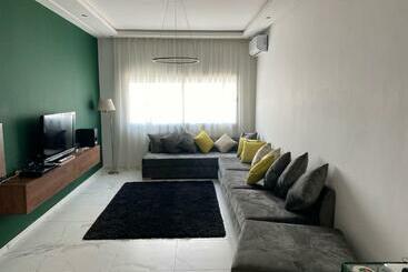 Ferienwohnungen Lovely 4 Bedroom Condo With Pool