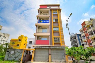 Hotell Fabexpress Amar Raj Villa   Nr Eco Park