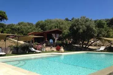 B&b Isole Di Pietra