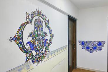 هتل The Castle Star