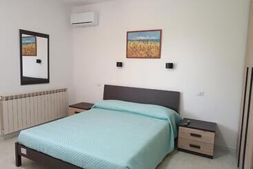 تختخواب و صبحانه Spiaggia Lazzarettohouse