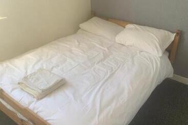 Пансион The New Macleods Guest House