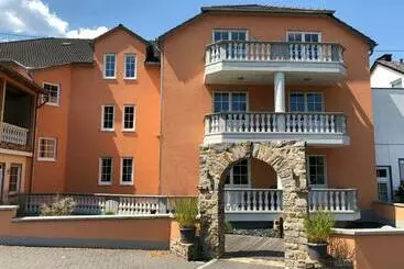 ホテル & Restaurant Brühler Hof