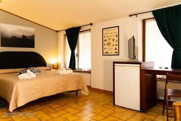 פנסיון Murahera Guest House