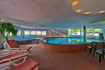 בית מלון כפרי Alpin