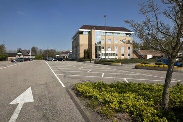 בית מלון כפרי De Zoete Inval Haarlemmerliede