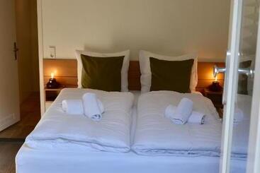 هتل Hofje Van Maas