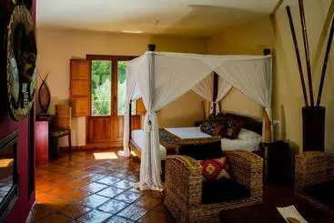 فندق Masía Durbá