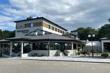 ホテル Promenada Biznes & Wypoczynek