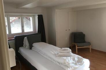 هتل Und Restaurant Zum Hirschen