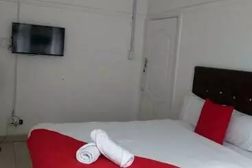 Majatalo Linze Lodge