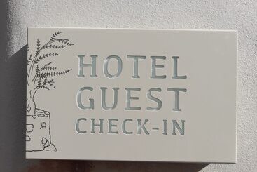 בית מלון כפרי The Olive Well