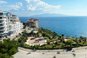 Ferienwohnungen Sea View Apartment Elite2