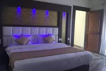 Hotel Goroomgo Kavyansh Villa Bhimtal   Parking Facilities   Excellent Homestay Feel Like Home