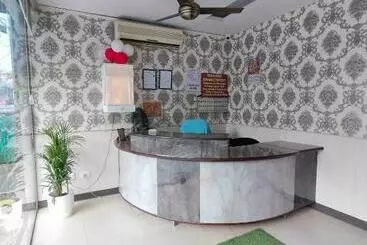 Hotel Oyo 87926 New Imperial
