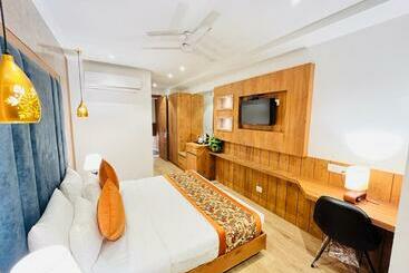 Hotel Town Grand Patel Nagar New Delhi