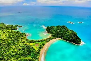 Majatalo Beachfront Paradise