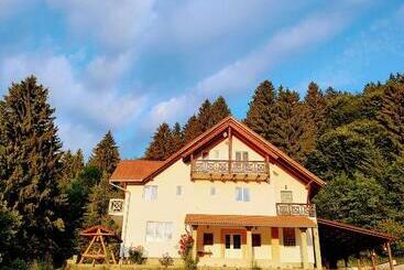 Turist apartmanları Casa Negru Vodă Breaza