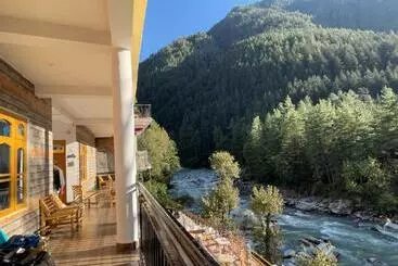 Wabi Sabi Riverside Hostel