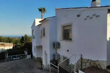 Apartamente turistice Casa De La Luz With Hot Tub