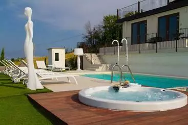 B&b & Spa Novantadieci Club