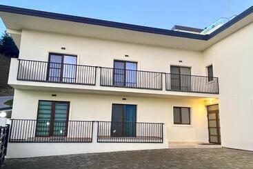 Pensão Alpin House Colibita