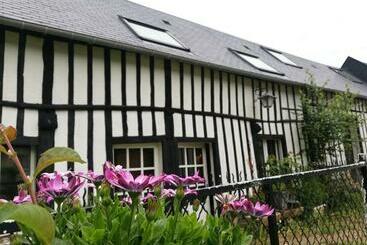 بنسيون Cottage Maison Normande 1500 M De La Plage