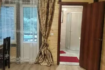 Pensiune Sonata чан біля річки