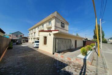 هاستل Mansion Hotel Arman