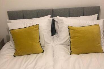 관광객 아파트 Lovely 3 Bed House In Chafford Hundred