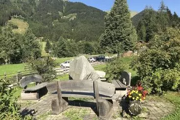 Retkeilymaja Gasthof Zum Gamsjäger