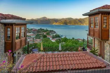 Bed and Breakfast Vi̇lla Bakacak