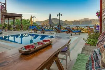 Bed and Breakfast Vi̇lla Bakacak