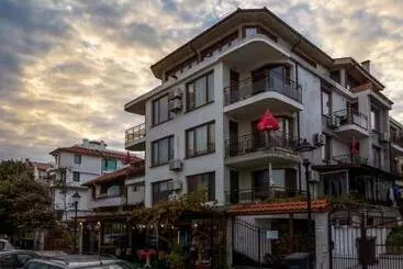 Pensió Guest House Karamihalevi