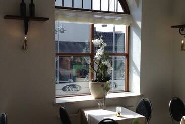 בית מלון כפרי Phønix Brønderslev