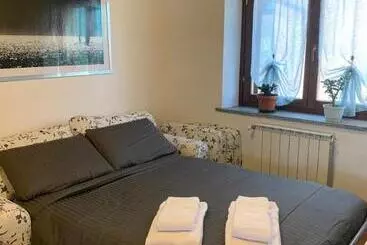 ツーリストアパートメント Colline Di Barengo Apartment