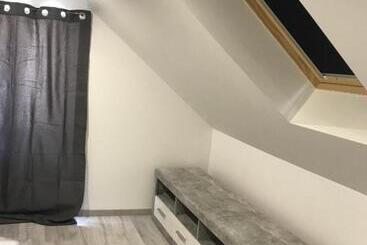 ツーリストアパートメント Maison Individuelle à Chanac 2 Chambres 1 Canapé Lit Wifi Gratuit