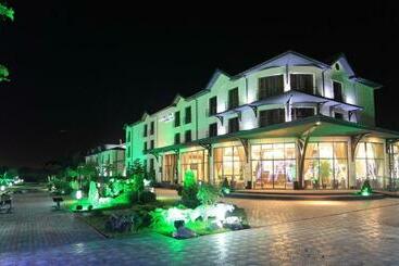 هتل комплекс гостиниц Athletic