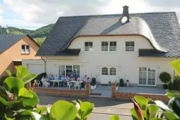 ペンション Wein  Und Gästehaus Binz Meyer