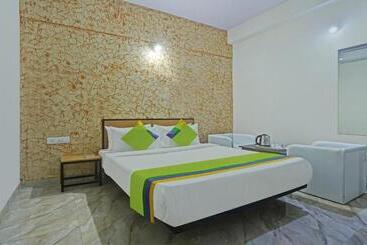 Itsy Hotels Galaxy Suites, Hebbal