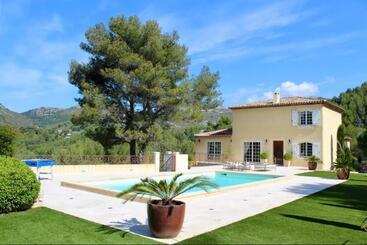 Apartamentos turísticos Luxueuse Bastide Provençale De 350 M2