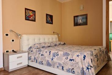 ペンション Rena Bianca Suite By La Contessa