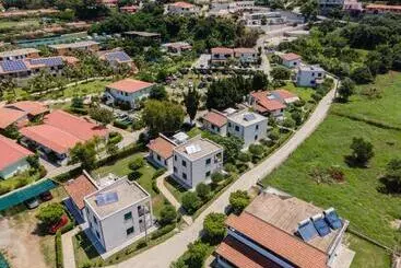 アパートホテル Villaggio Residence Emmesse
